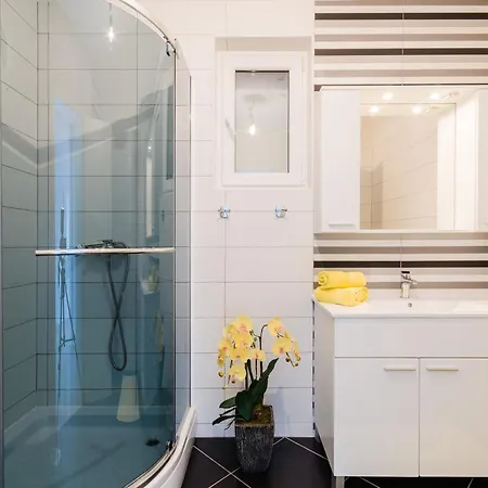 Ilicevic Kralja Zvonimira - Hr-10019-01 By Interhome Appartement